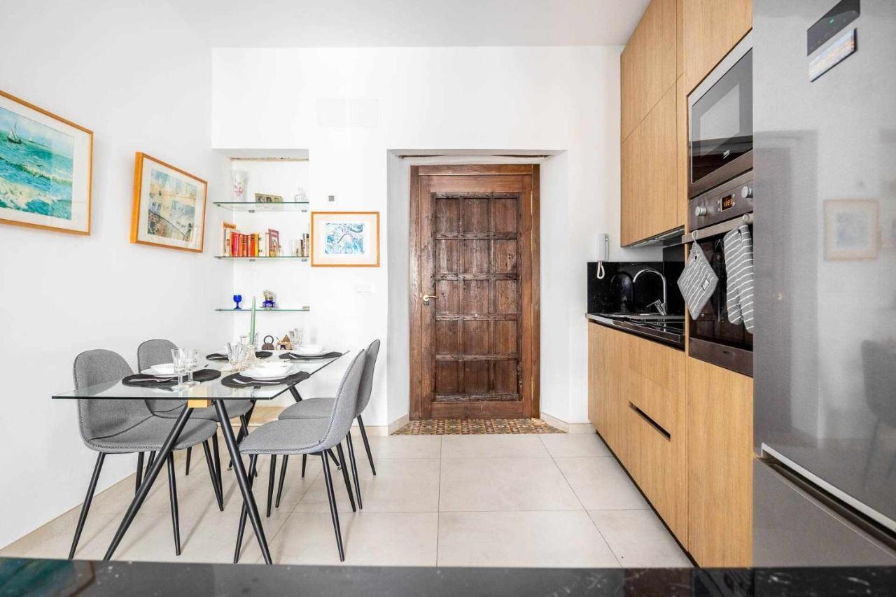 Comfy Away - Apartamento Exclusivo Mercado De Triana Con Balcon セビリア エクステリア 写真