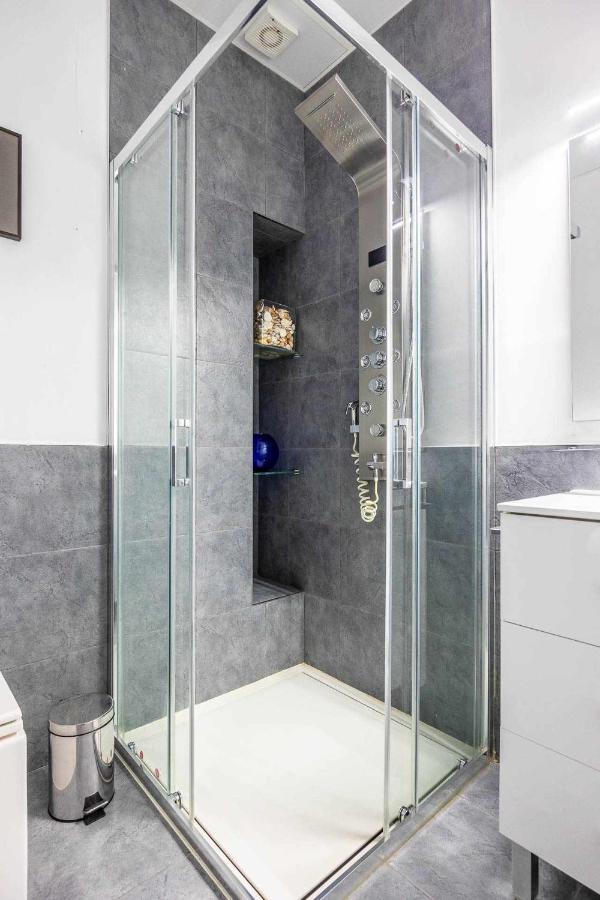 Comfy Away - Apartamento Exclusivo Mercado De Triana Con Balcon セビリア エクステリア 写真